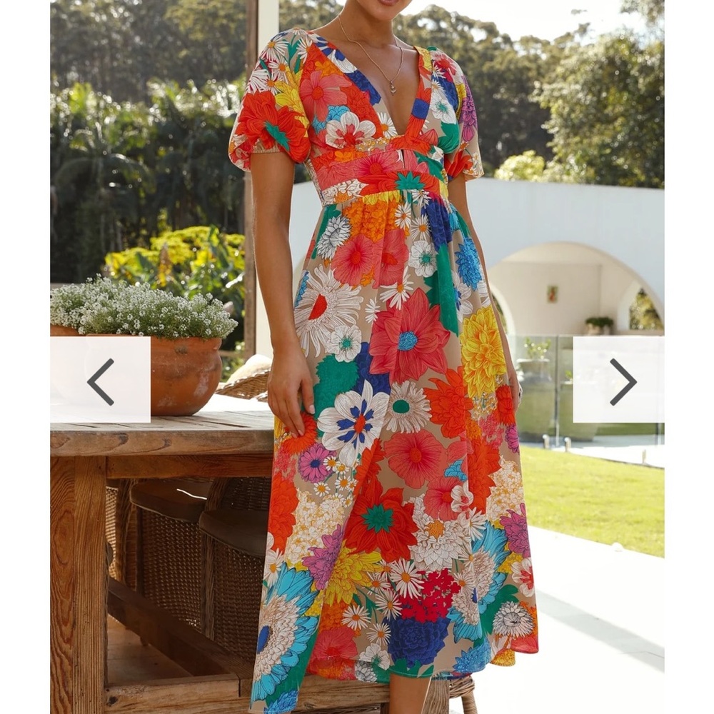 Floral V-Neck Maxi Dress